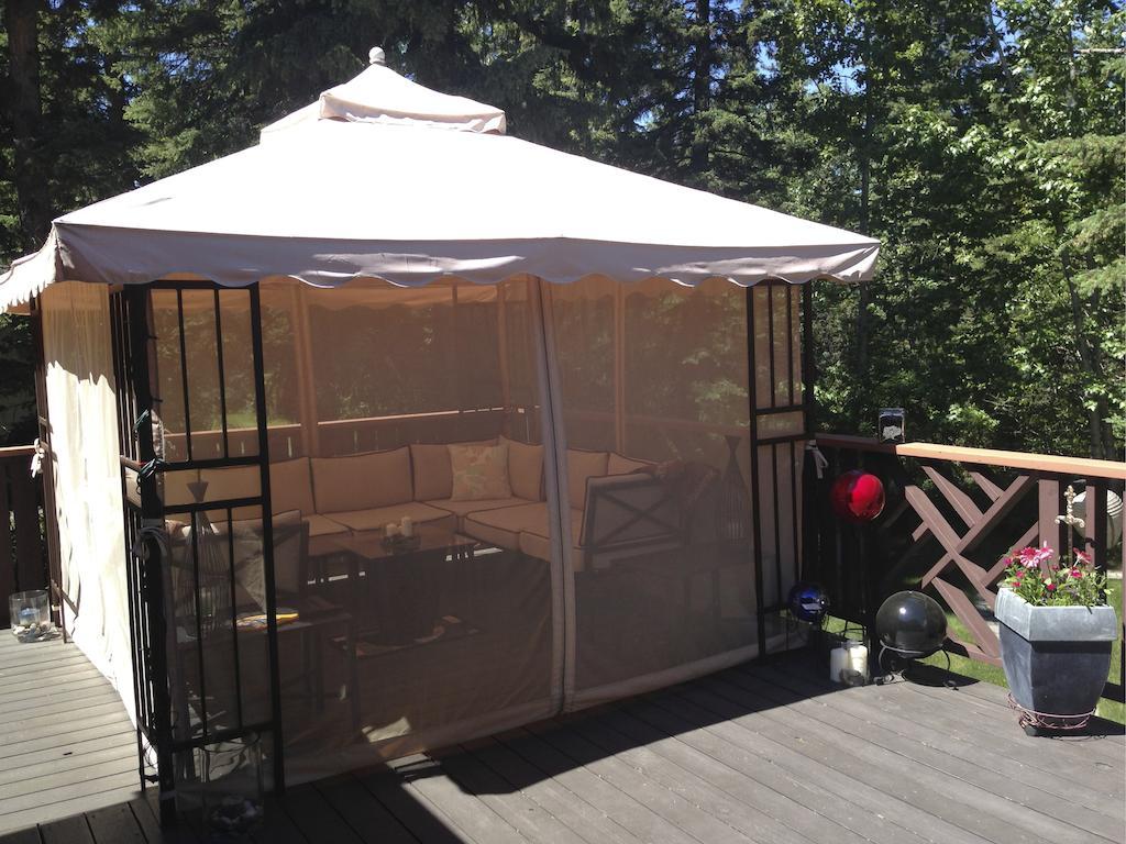 Redwood Meadows Bed And Breakfast Bragg Creek Экстерьер фото